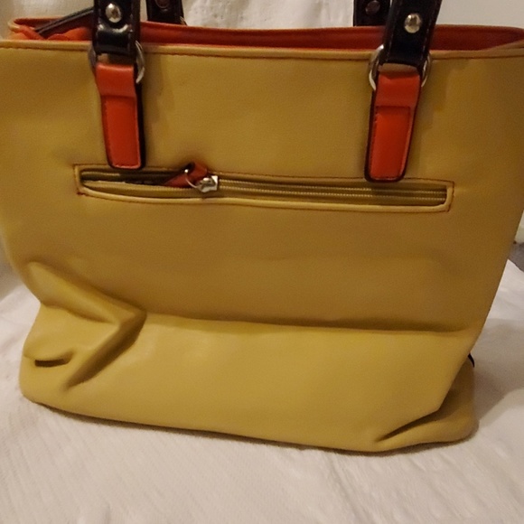 Purse - Picture 2 of 3